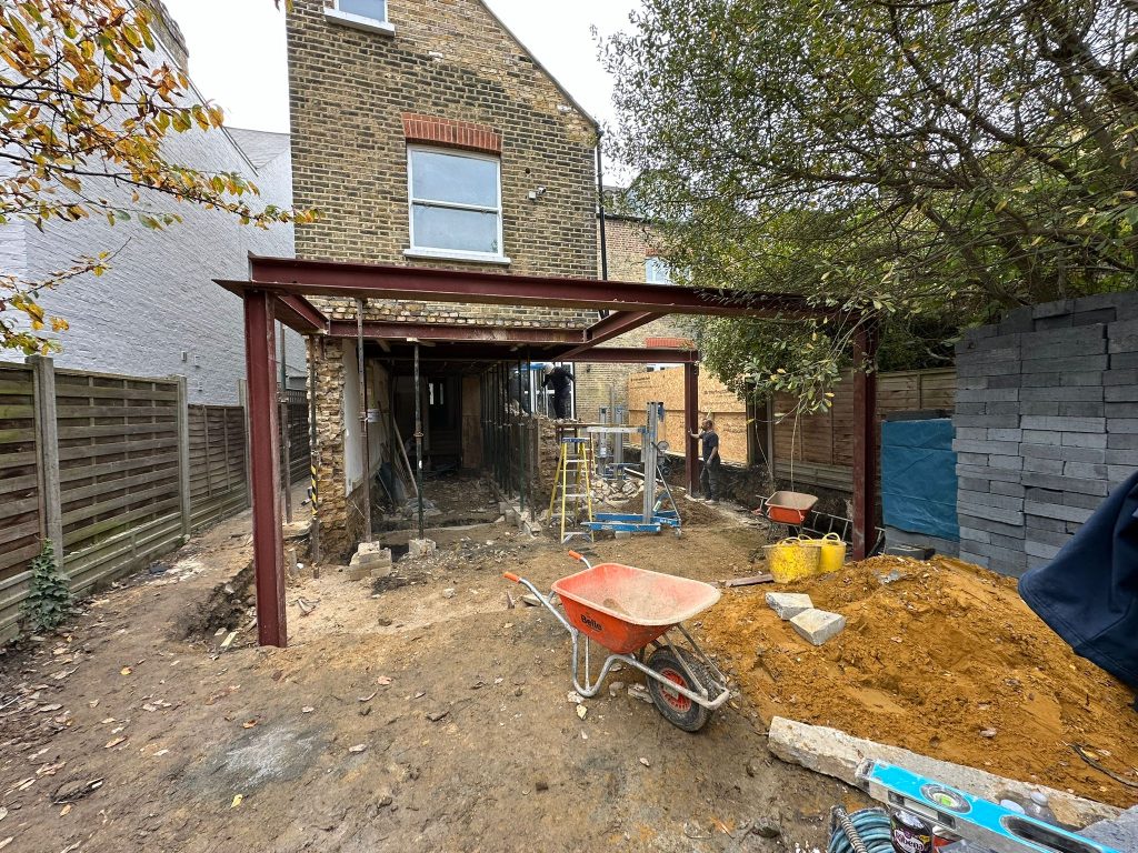 Full refurbished L shaped - extension SW18