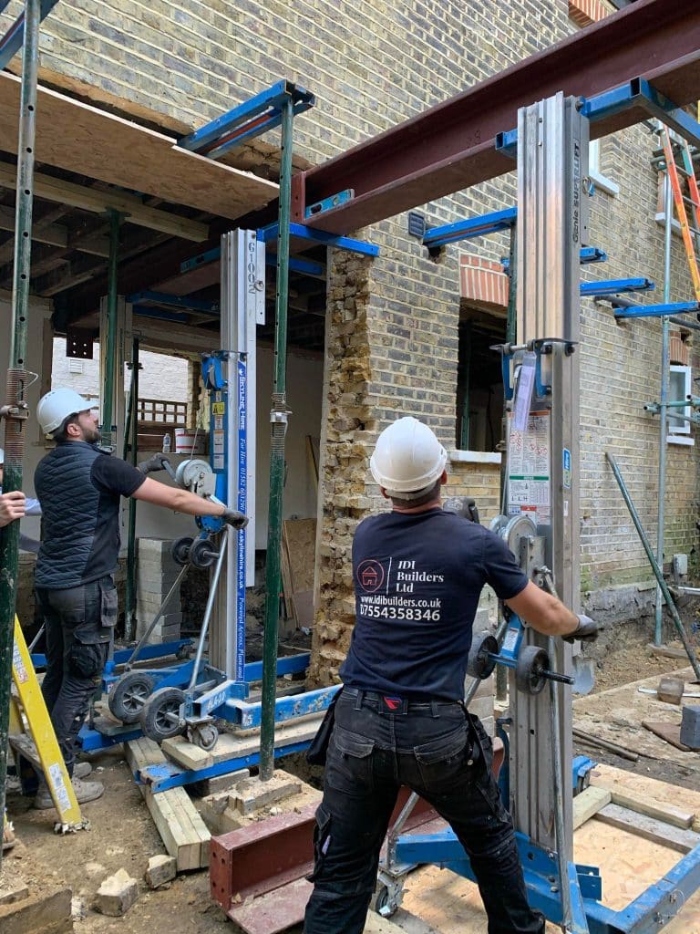 Full refurbished L shaped - extension SW18