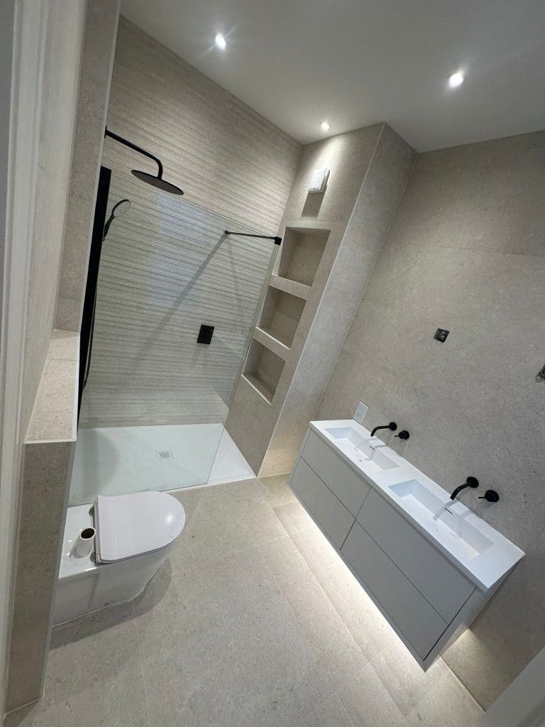 Full refurbished L shaped - extension SW18