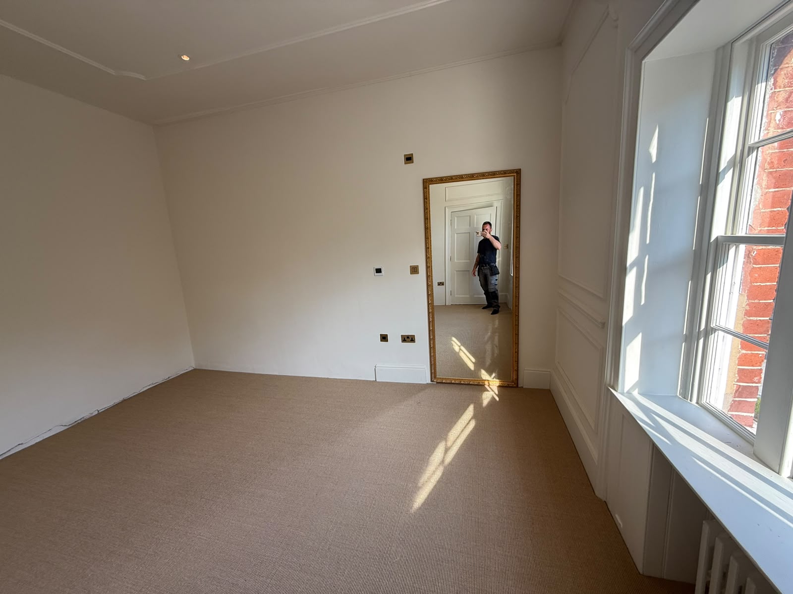 Ascot SL5 Full Refurbished House